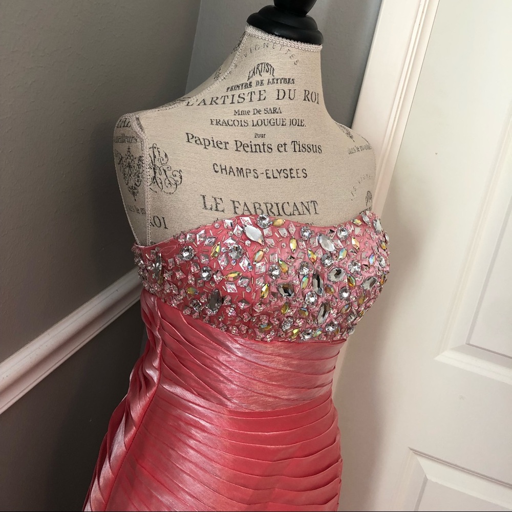 NEW TIFFANY DESIGNS SZ 4 CORAL SATIN ORGANZA BEADED CORSET FORMAL EVENING GOWN - Picture 4 of 15